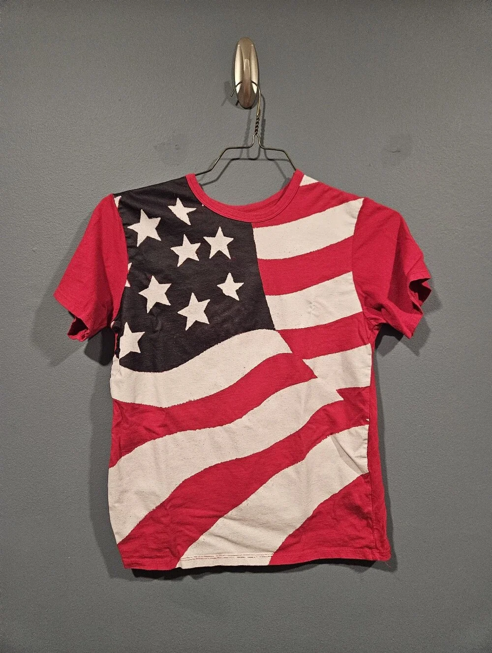 Childrens Place Kids Red White and Blue Flag Graphic Tee - Size 10/12
